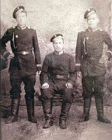 Хозяинов Иван Яковлевич (в центре) 1878г.р., Мохча